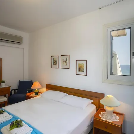 别墅 Imagine You And Your Family Renting This Beachfront Home, 1450 *