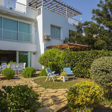 别墅 Imagine You And Your Family Renting This Beachfront Home, 1450